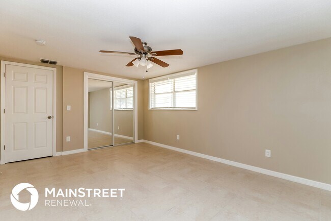 Building Photo - 7051 Lenox Dr