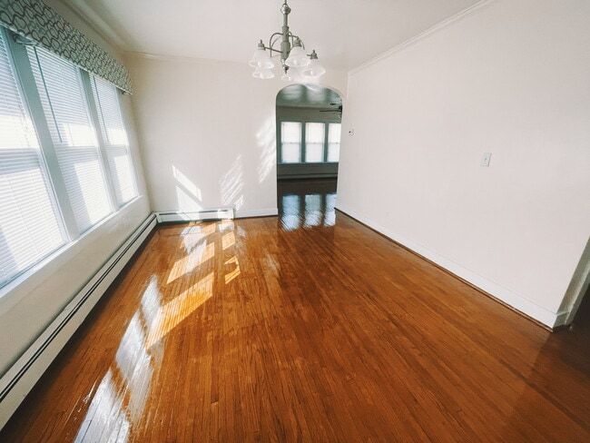 Building Photo - 1212 Briargate Ave