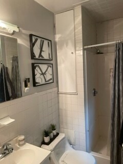 Building Photo - 22 Lake Shore Ter