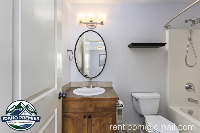 Building Photo - 3103 E Tybalt Ct