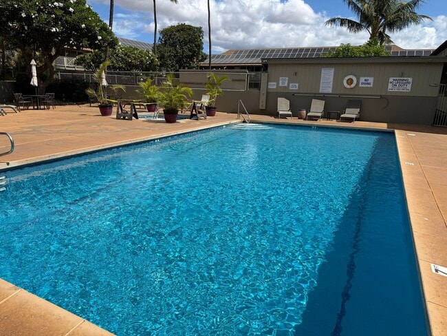 Building Photo - Kihei Bay Surf Condo