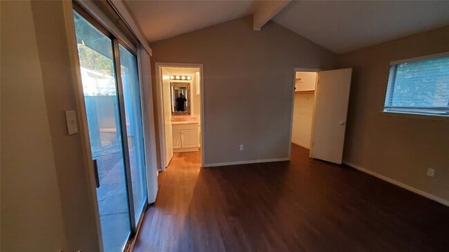 Building Photo - 6209 Emerald Forest Dr