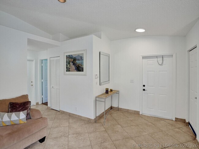 Building Photo - 1245 SW 46th Way