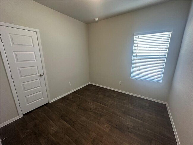 Building Photo - 2709 Derwent Dr