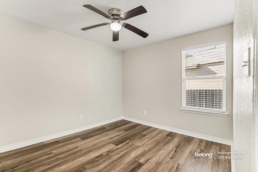 Building Photo - 1502 Mourning Dove