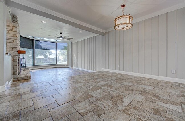 Building Photo - 177 World of Tennis Sq