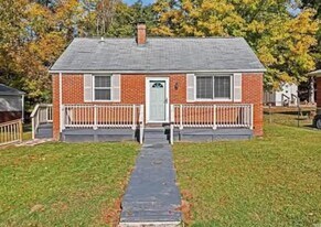 Building Photo - 2506 White Oak Ave