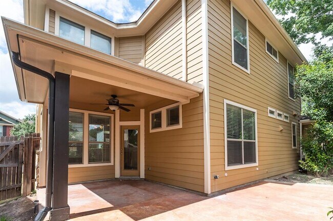 Building Photo - 6708 Menchaca Rd