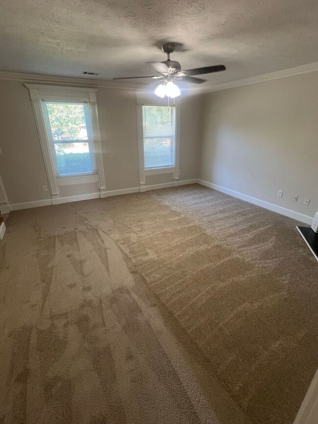 Building Photo - 535-537 Haygood Court
