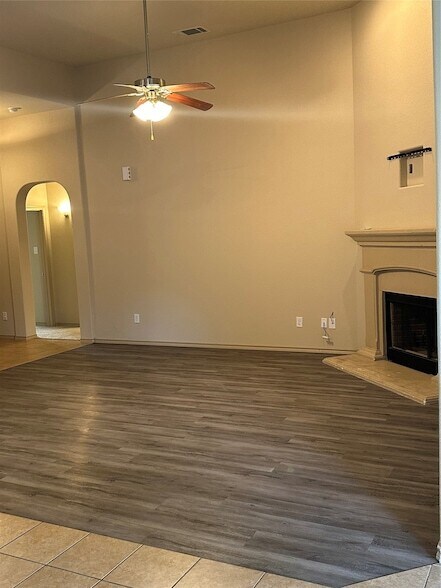 Building Photo - 6824 Clarkridge Dr