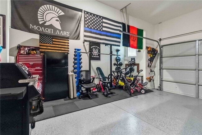 Building Photo - 450 Fox Trl