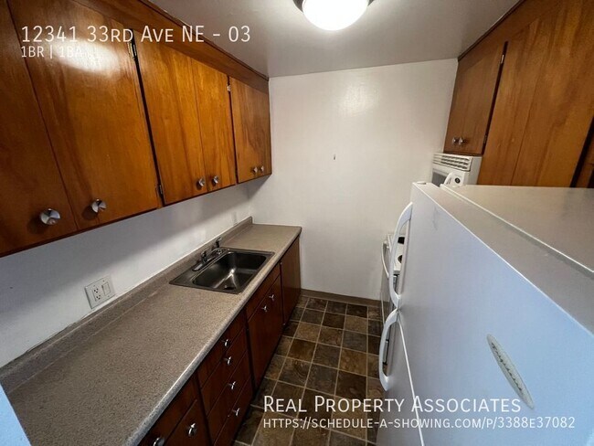 Building Photo - 12341 33rd Ave NE