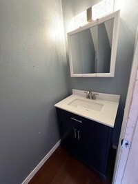 Building Photo - 44 Royal Crest Dr