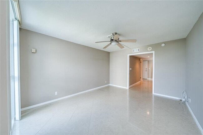 Building Photo - 1360 S Ocean Blvd