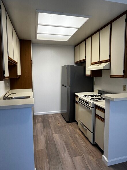 Building Photo - Adriana Arms Apartments