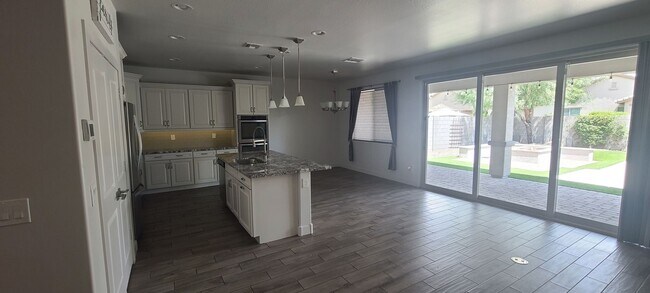 Building Photo - 4 Bedroom 3 Bathroom Upgrade Model Home