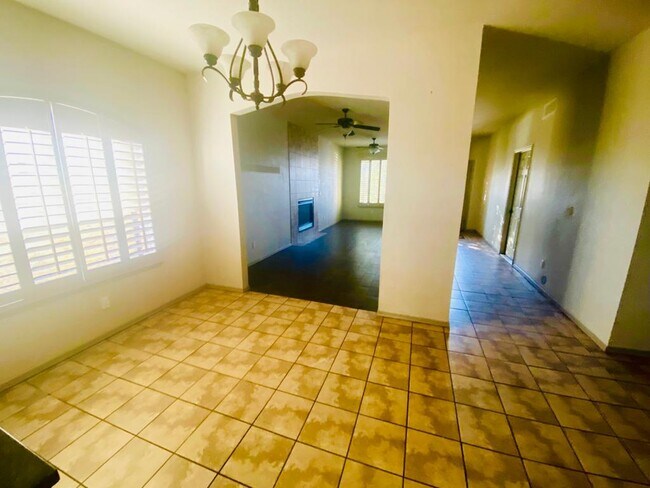 Building Photo - 4136 Tierra Venado Dr