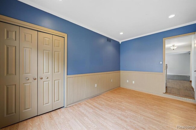 Building Photo - 7302 Parkway Ct