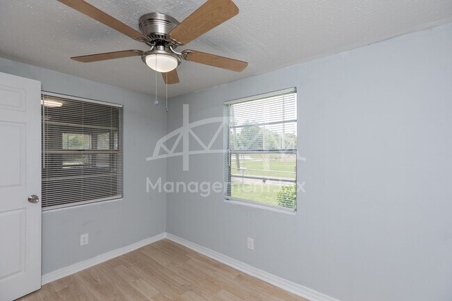 Building Photo - 3303 Jones St