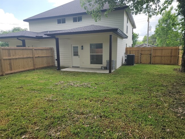 Building Photo - 2651 Beaumont Ave