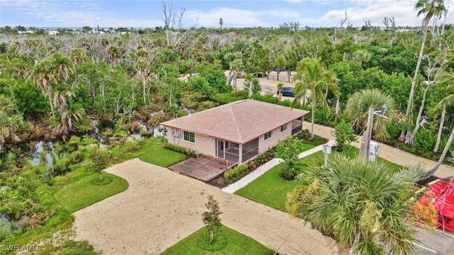 Primary Photo - 1046 Periwinkle Way