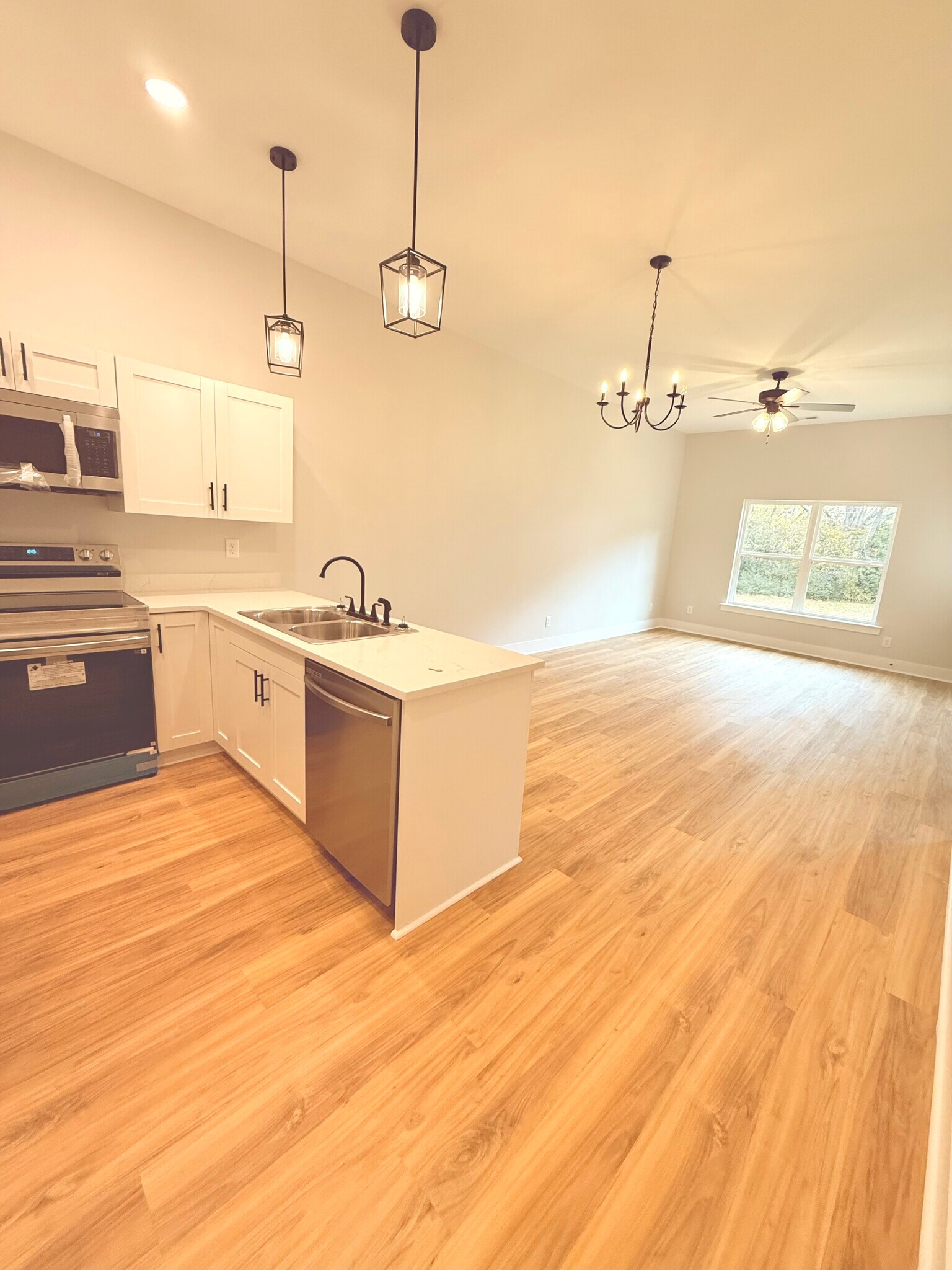 Building Photo - 1515 Jordan Rd