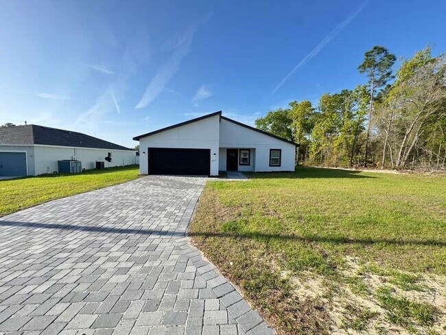 Building Photo - 8902 SW 135th Street Rd