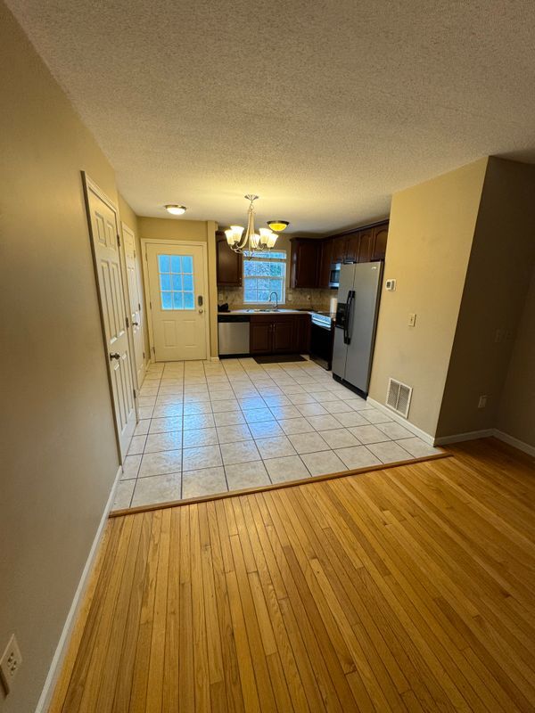 Building Photo - 41 Waters Edge Dr