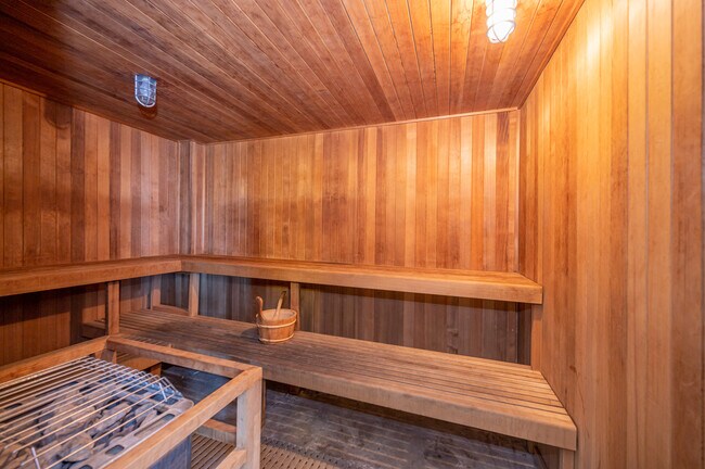 Sana - 1155 N La Cienega Blvd