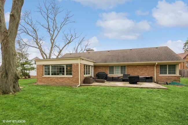 Building Photo - 3205 Sprucewood Rd