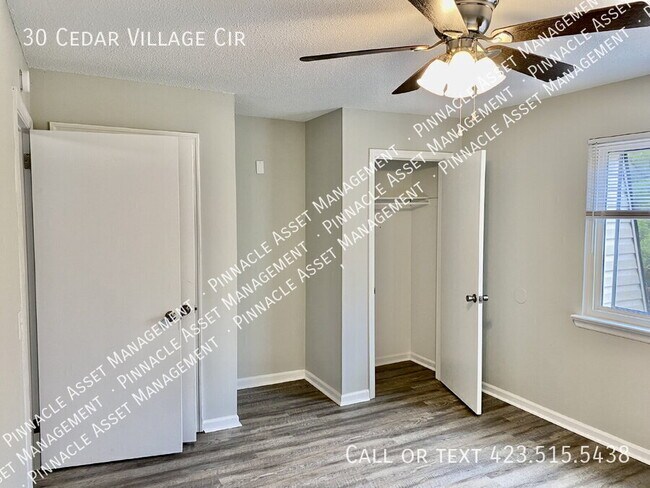 Building Photo - 30 Cedar Village Cir
