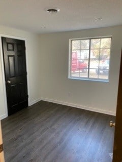 Building Photo - 9010 Water Oak Ct