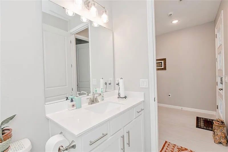 Building Photo - 1944 Chickasaw Blvd