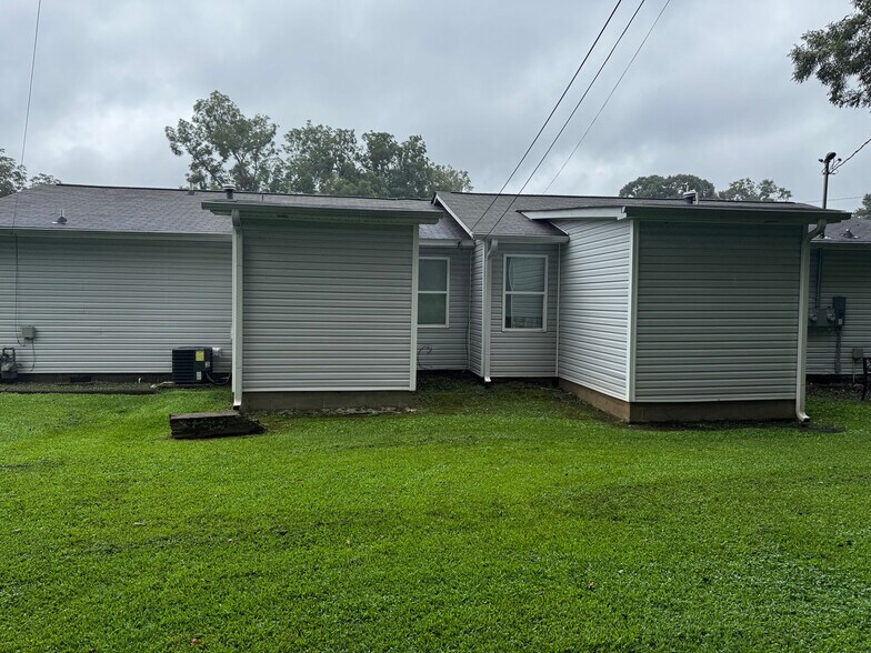 Building Photo - Room in Duplex on New Dawn Ct