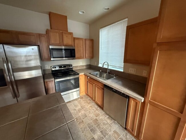 Building Photo - 13009 NE 25th St