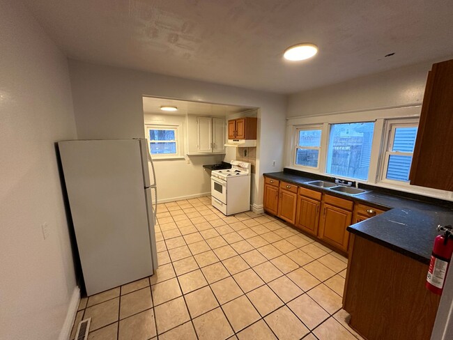 Primary Photo - 517 Walnut Ct