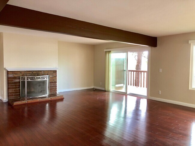 Building Photo - 31440 Club Vista Ln