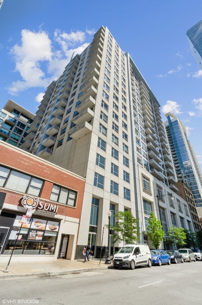 Building Photo - 1305 S Michigan Ave