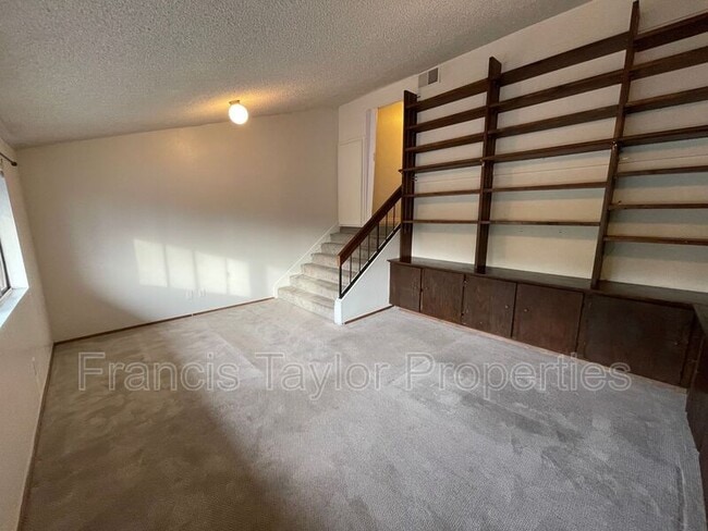 Building Photo - 13237 Sundance Ave