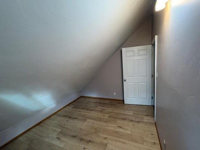 Building Photo - 45 Smith St