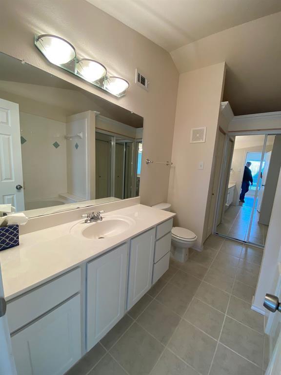 Building Photo - 3101 Townbluff Dr