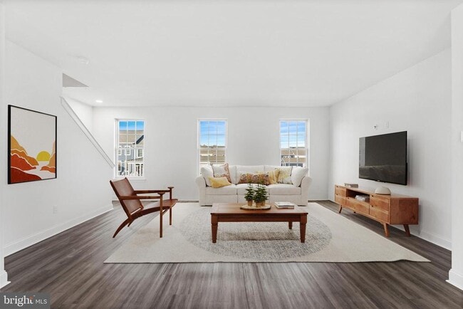 Building Photo - 982 Lorewood Grove Rd