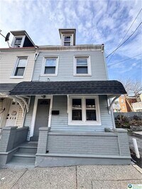 Building Photo - 213 W Chew St