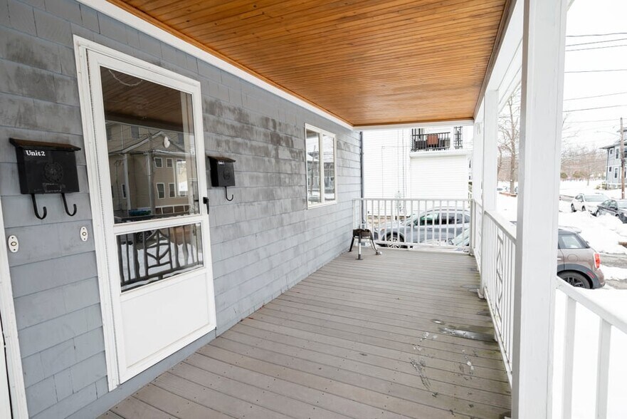 Building Photo - 15 Wheelwright Rd