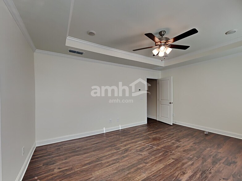 Building Photo - 813 Headland Way