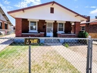 Building Photo - 618 N Estrella St