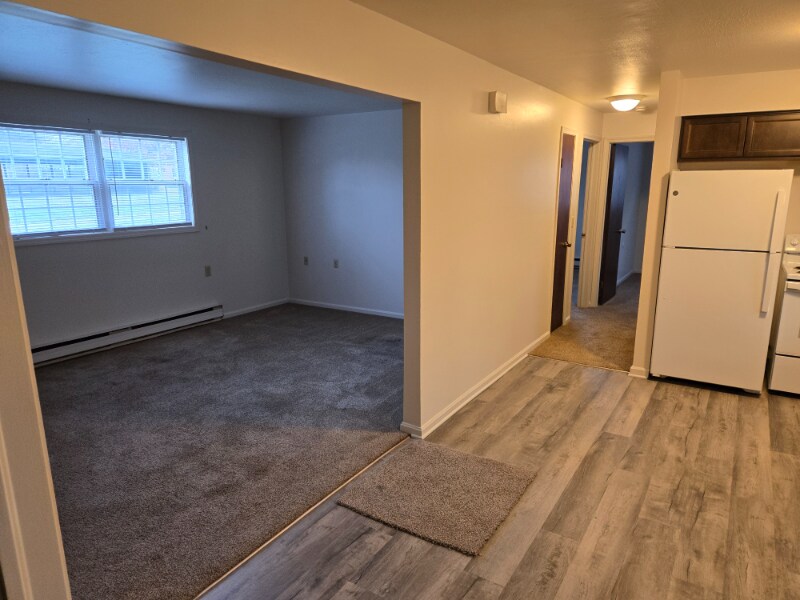 Building Photo - 1341 E Highland Ave