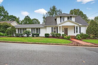 Building Photo - Charming 4BR / 3BA Historic Home with Big ...
