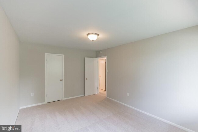 Building Photo - 212 Park Terrace Ct SE