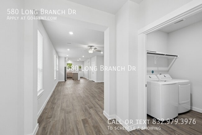 Building Photo - 580 Long Br Dr